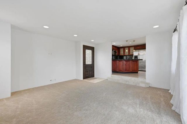 622 Kalamath Dr., Del Mar, CA 92014