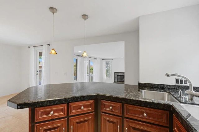 622 Kalamath Dr., Del Mar, CA 92014