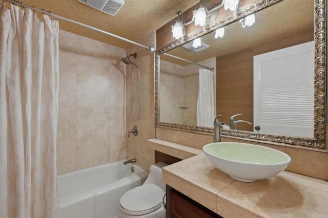 622 Kalamath Dr., Del Mar, CA 92014