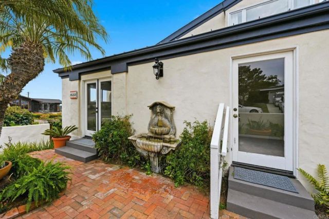 622 Kalamath Dr., Del Mar, CA 92014