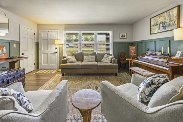 112 Bel Aire Dr, Winchester, TN 37398