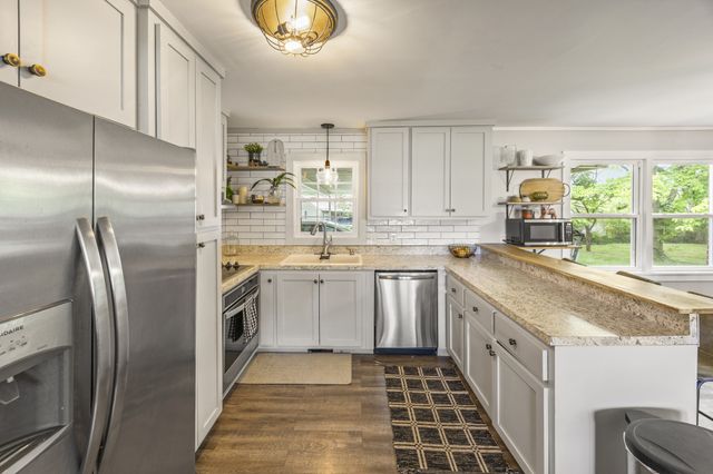 112 Bel Aire Dr, Winchester, TN 37398