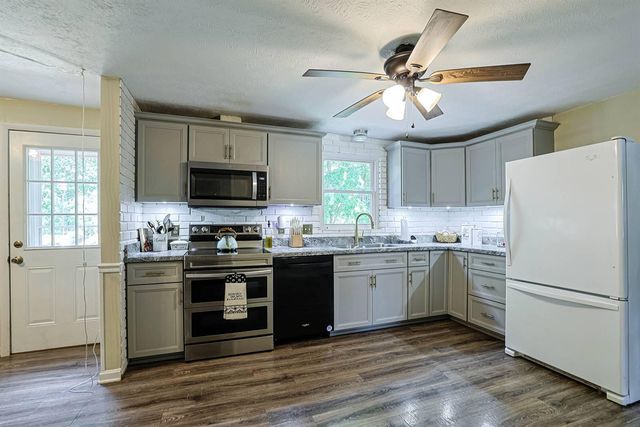 6032 Spicewood Avenue, Florence, KY 41042