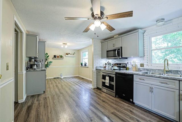 6032 Spicewood Avenue, Florence, KY 41042