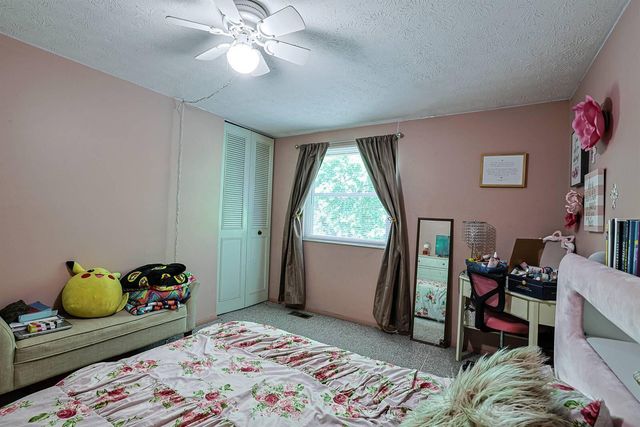 6032 Spicewood Avenue, Florence, KY 41042