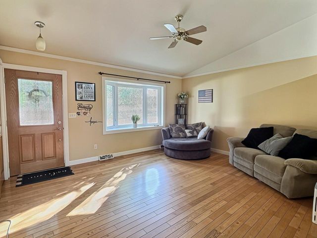 3850 HARVEST COURT, Oshkosh, WI 54901