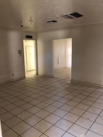 1590 E Dinuba Avenue, Reedley, CA 93654