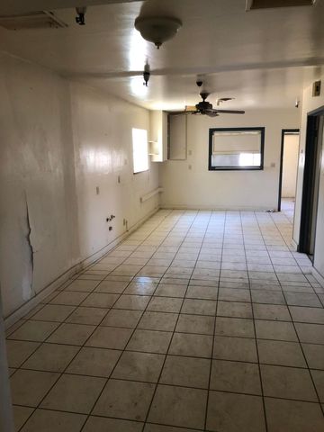 1590 E Dinuba Avenue, Reedley, CA 93654