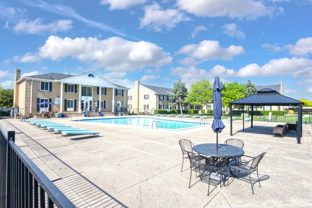 34680 Huntley Drive K-26, Sterling Heights, MI 48312
