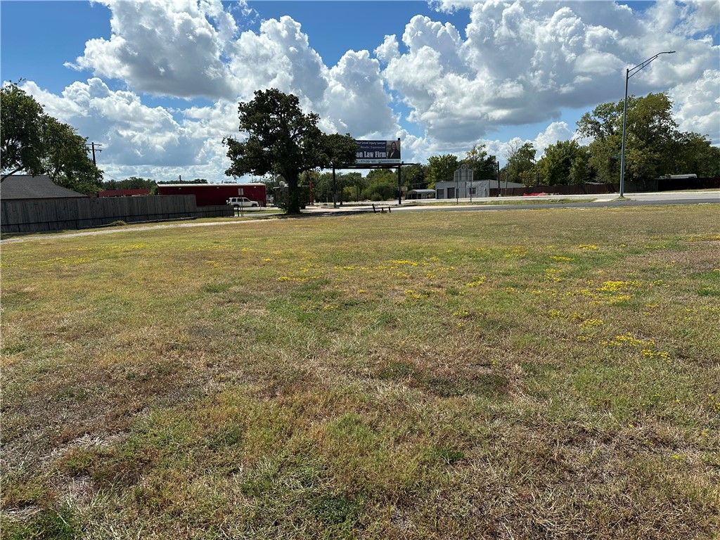 1225 North Texas Avenue, Bryan, TX 77803 — photo 2