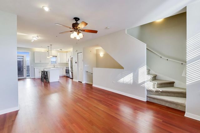 2321 S Wabash Avenue 9, Chicago, IL 60616