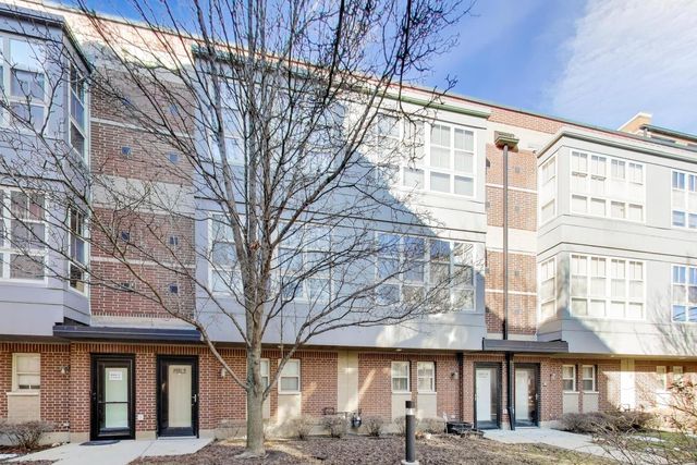 2321 S Wabash Avenue 9, Chicago, IL 60616