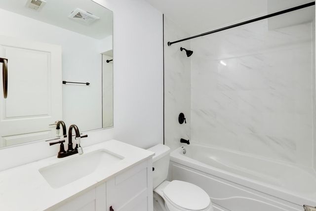 2321 S Wabash Avenue 9, Chicago, IL 60616