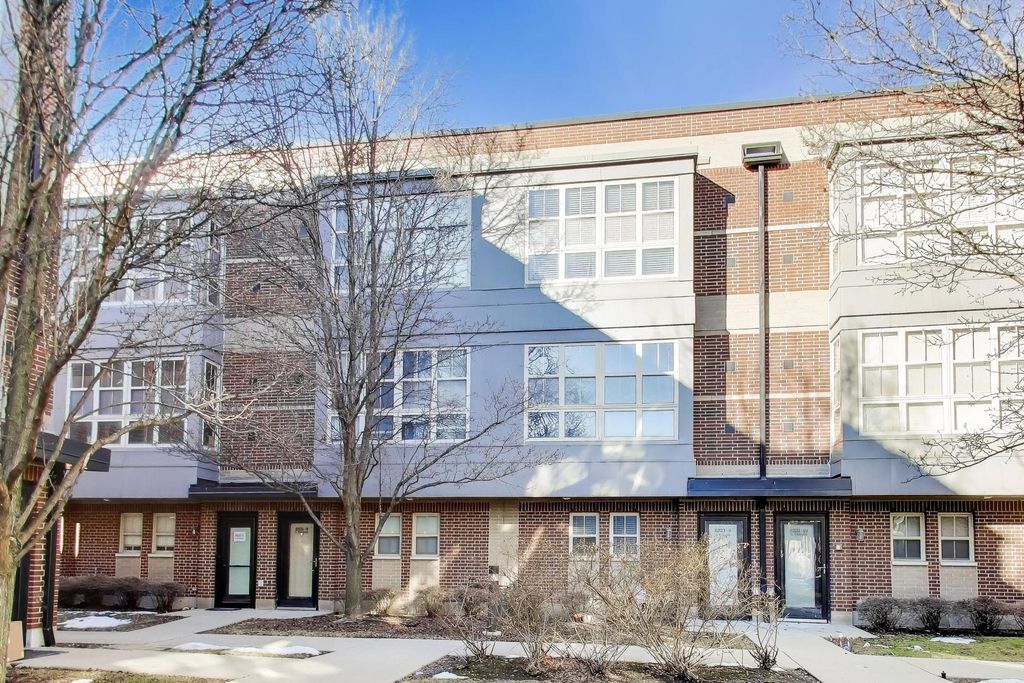 2321 S Wabash Avenue 9, Chicago, IL 60616