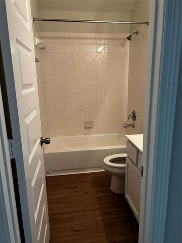 5336 Latigo Court, Alvin, TX 77511