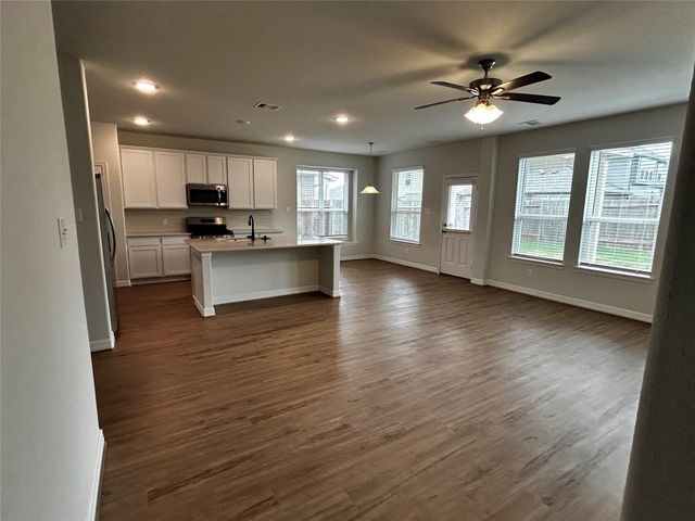 5336 Latigo Court, Alvin, TX 77511