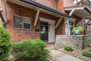 5516 W 97th Street, Overland Park, KS 66207