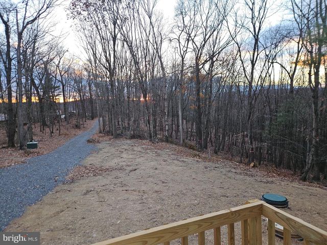 128 WILDCAT RD, Millerstown, PA 17062