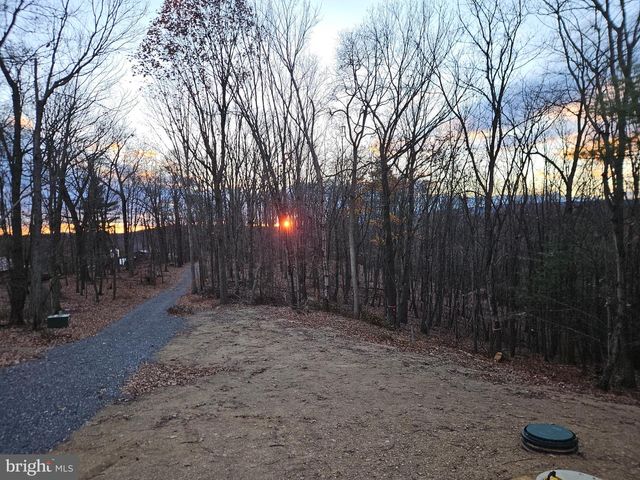 128 WILDCAT RD, Millerstown, PA 17062