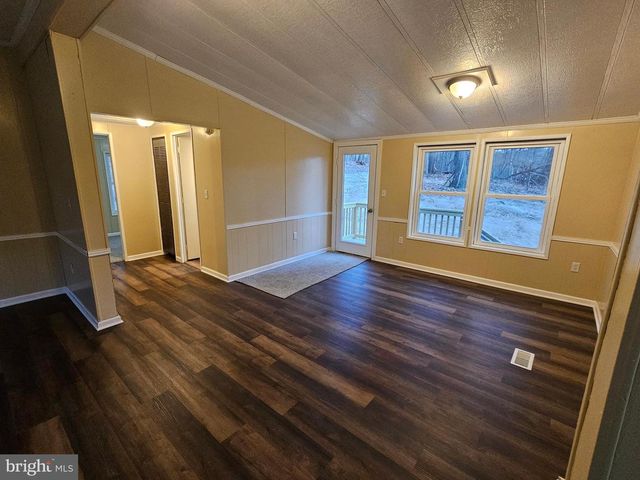 128 WILDCAT RD, Millerstown, PA 17062