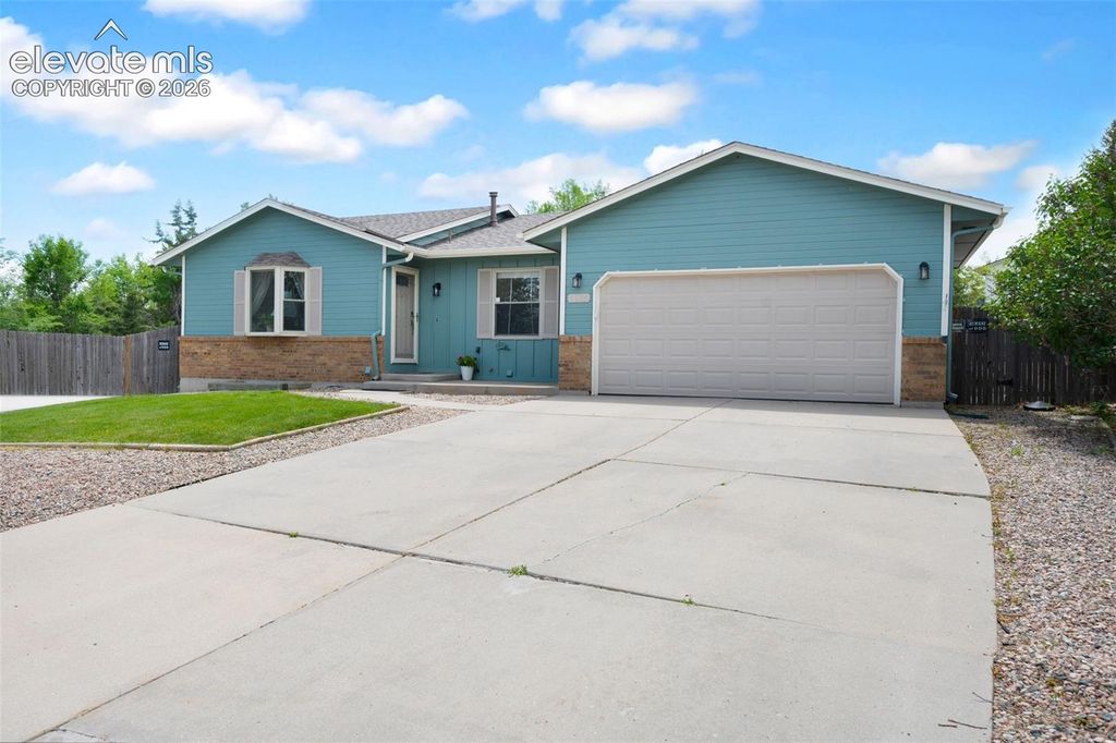 6985 Blue River Way, Colorado Springs, CO 80911 — exterior