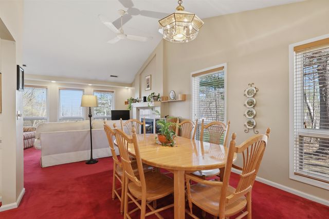 21 Brook Drive, Hudson, NH 03051