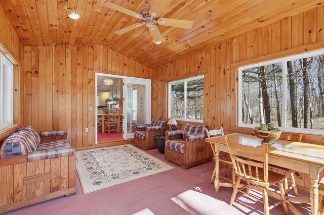 21 Brook Drive, Hudson, NH 03051