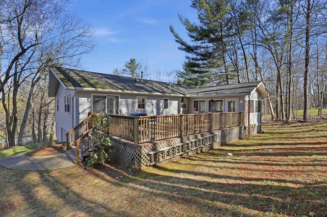 21 Brook Drive, Hudson, NH 03051