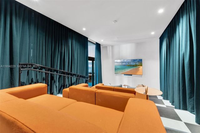 601 NE 1st ave 2403, Miami, FL 33132