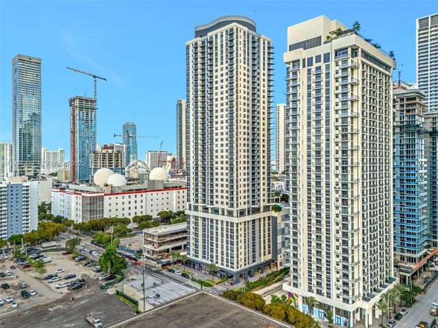 601 NE 1st ave 2403, Miami, FL 33132