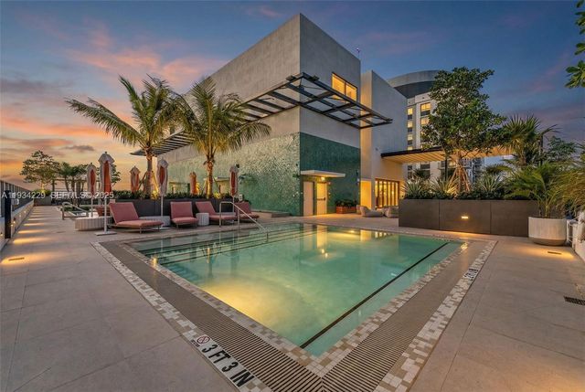 601 NE 1st ave 2403, Miami, FL 33132