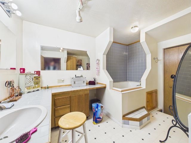 1703 ALASKA WAY, Fairbanks, AK 99709