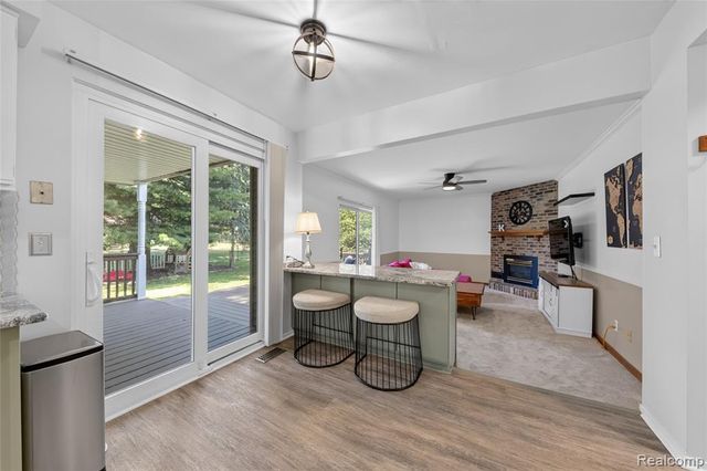 451 Lansdowne Drive, Westland, MI 48185