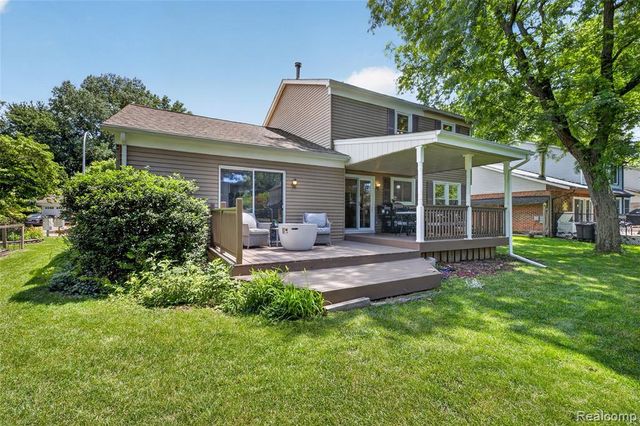 451 Lansdowne Drive, Westland, MI 48185