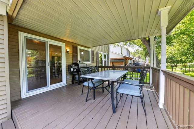 451 Lansdowne Drive, Westland, MI 48185