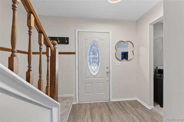 451 Lansdowne Drive, Westland, MI 48185