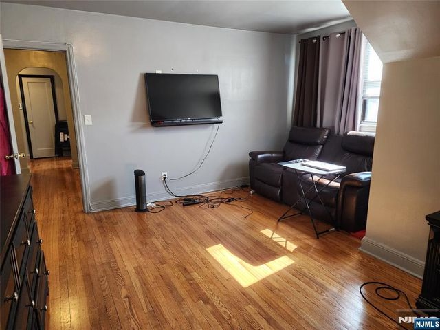 490 Beverly Road B6, Teaneck, NJ 07666