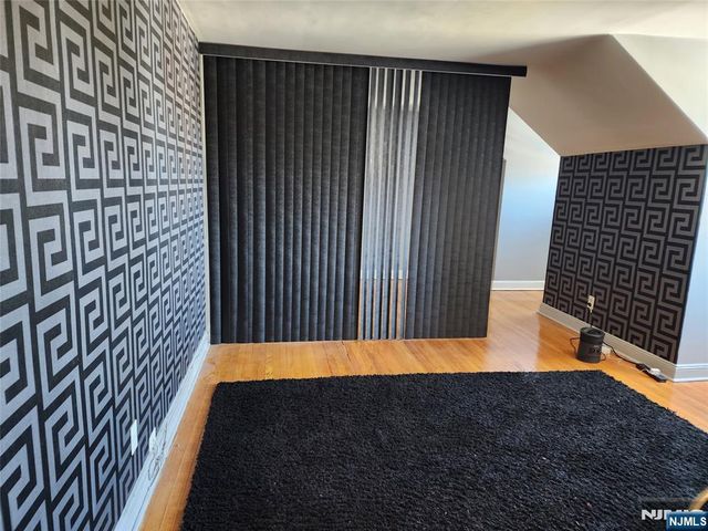 490 Beverly Road B6, Teaneck, NJ 07666