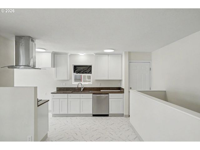 1090 DONNA Ave, Salem, OR 97301