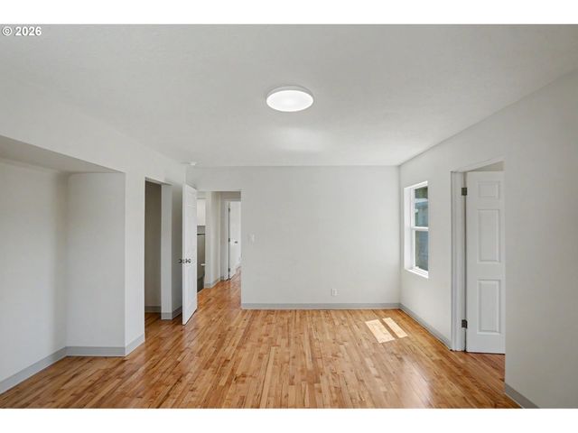 1090 DONNA Ave, Salem, OR 97301