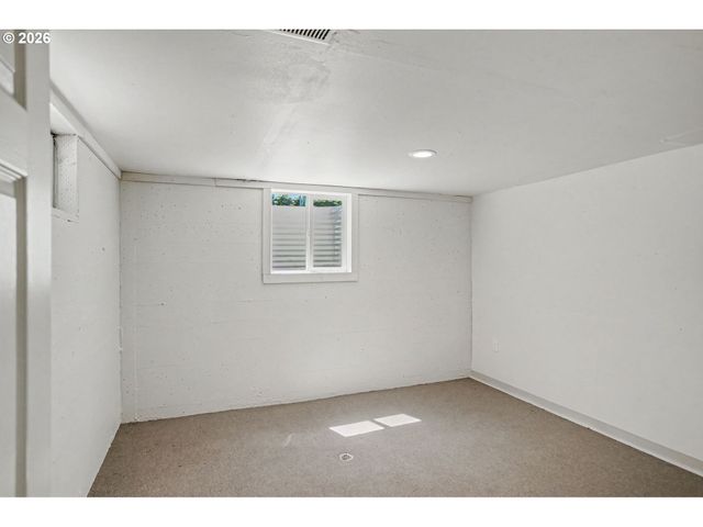 1090 DONNA Ave, Salem, OR 97301