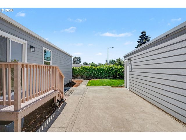 1090 DONNA Ave, Salem, OR 97301