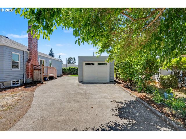 1090 DONNA Ave, Salem, OR 97301