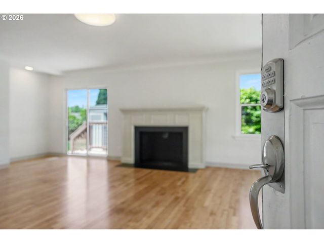1090 DONNA Ave, Salem, OR 97301