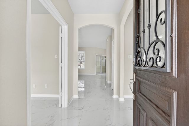 1049 Marietta Lane, Aubrey, TX 76227