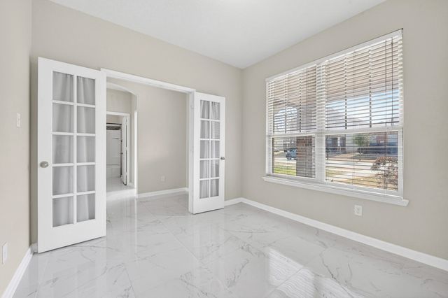 1049 Marietta Lane, Aubrey, TX 76227