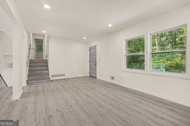 1963 Candace Lane SE, Atlanta, GA 30316