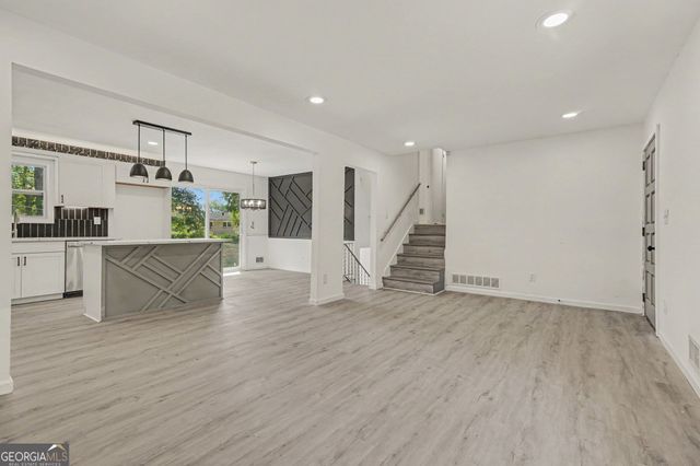 1963 Candace Lane SE, Atlanta, GA 30316