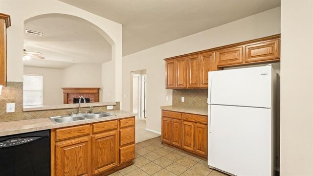 14374 Timberdale Drive, Choctaw, OK 73020