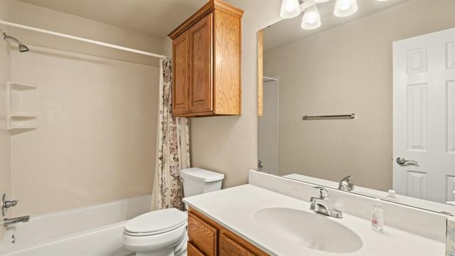 14374 Timberdale Drive, Choctaw, OK 73020